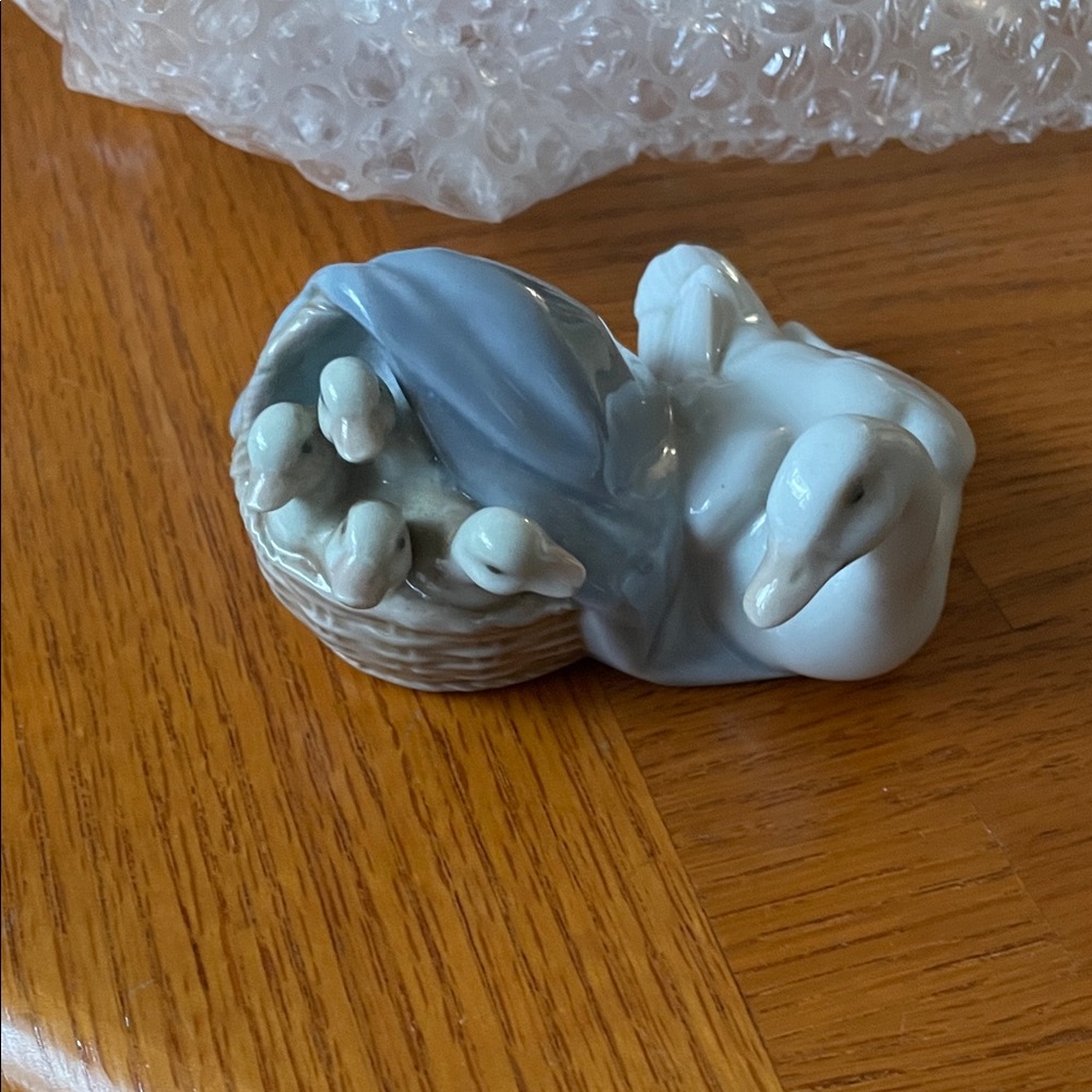 Lladro Porcelain Duck and Ducklings Figurine